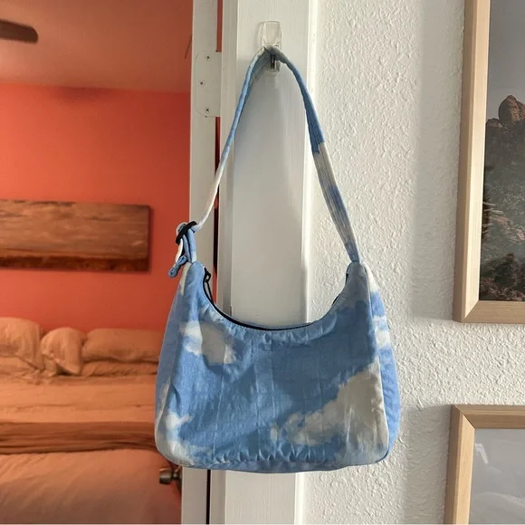 BAGGU Cloud Mini Shoulder Bag - Picture 2 of 3